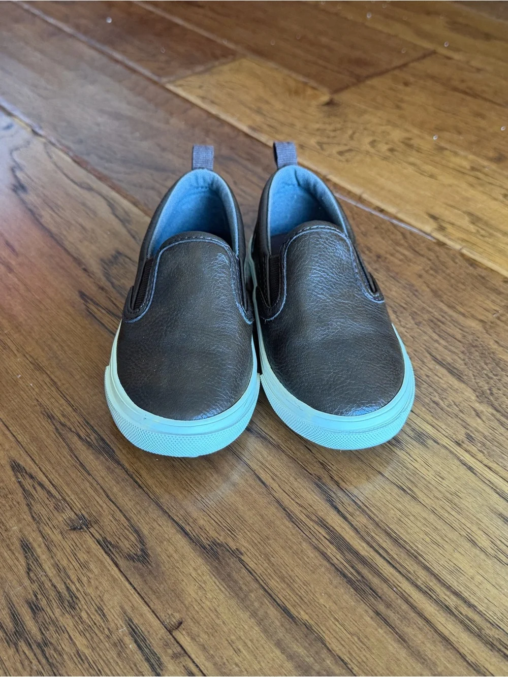 Old Navy Kids Slip-On Shoes in light grey, Light Brown and dark Brown trio